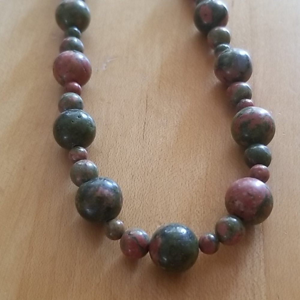 Necklace - Picture 4 of 4